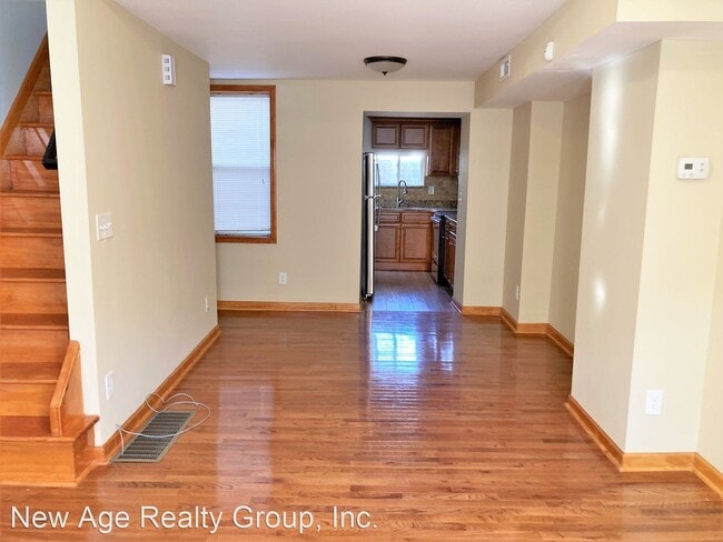 Building Photo - 2 br, 1 bath House - 2430 Tulip Street
