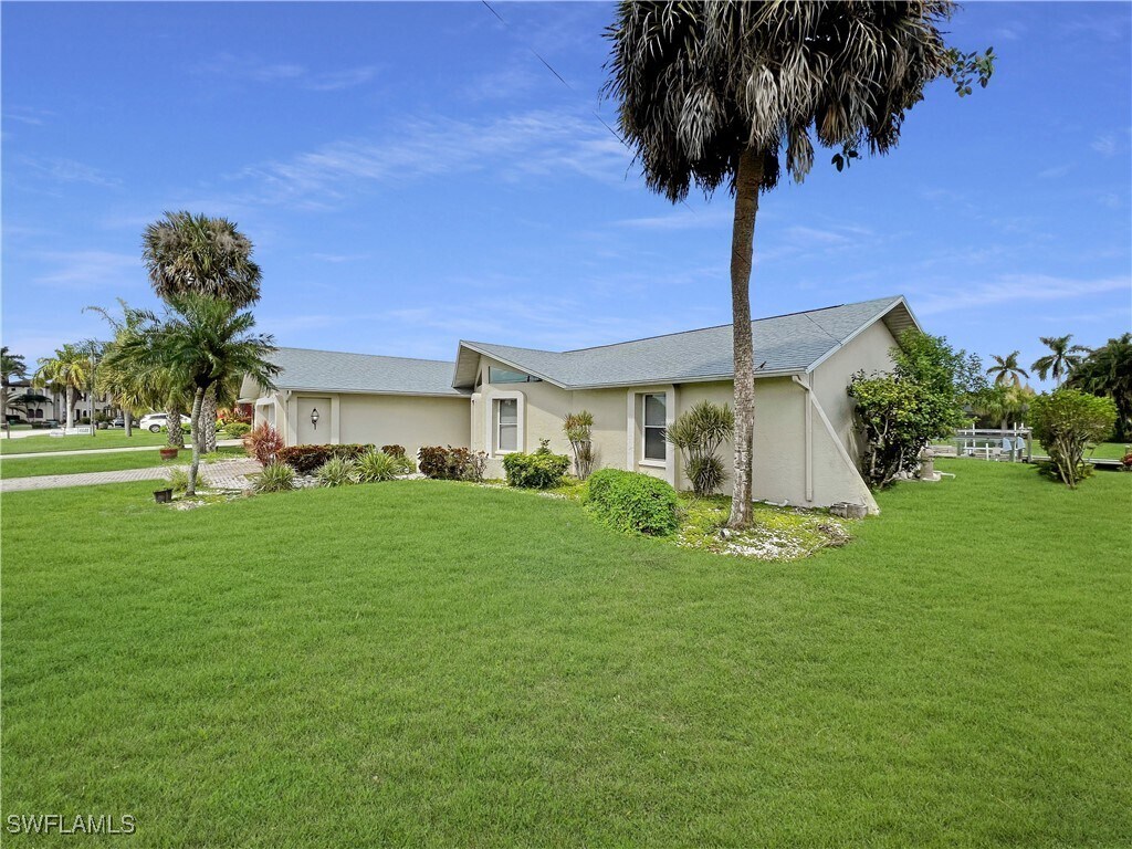 Primary Photo - 2831 SE 19th Pl