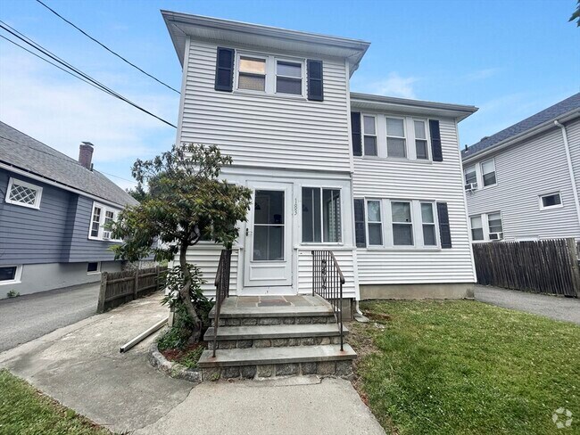 Building Photo - 184 Orange St