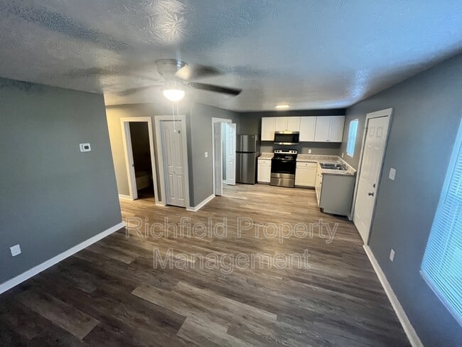 Photo - 2850 N Chester Ave House