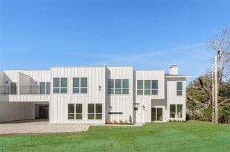 Building Photo - 314 S Glasgow Dr