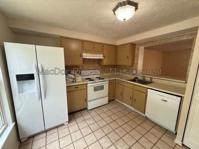 Foto del edificio - 4749 Hedrick Ln