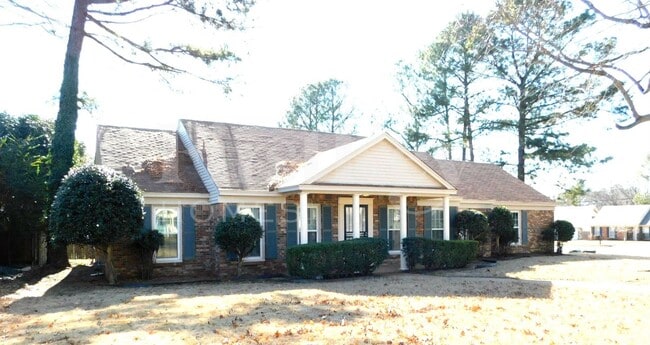 Building Photo - 6135 Haddington Dr