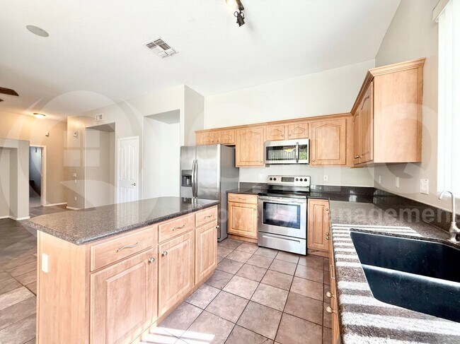 Foto del edificio - 2185 W Olive Way