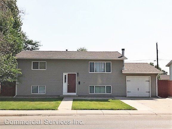 Primary Photo - 3 br, 2 bath House - 443 N. Curtis St.