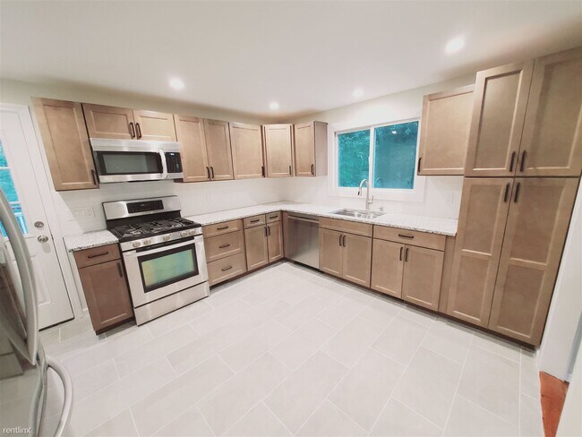 Foto del edificio - 2 br, 2 bath Townhome - 43 Benedict Ct