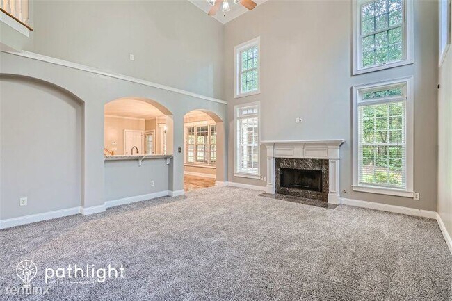 Foto del edificio - 4 br, 3.5 bath House - 1160 Great River Pk...