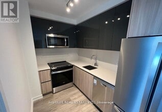 Building Photo - 3100 Keele St