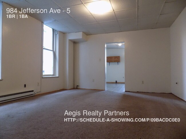 Building Photo - Great 1 BEDROOM APARTMENT!! SEC.8 APPROVED!!