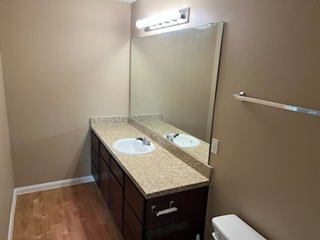Building Photo - Elegant Living with 4 Bedrooms and 2.5 Baths in Houston, TX