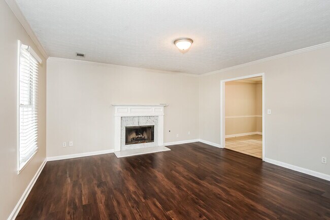 Foto del edificio - 1150 Burning Bush Dr