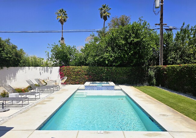 Building Photo - 73280 San Nicholas Ave