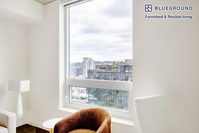 Building Photo - 210 8th Ave N