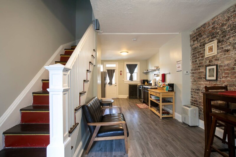 Primary Photo - 737 Euclid St NW