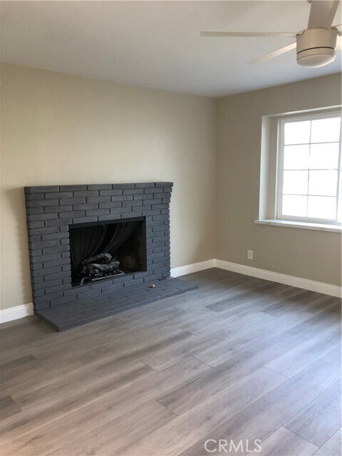 Building Photo - 217 N Harrington Dr