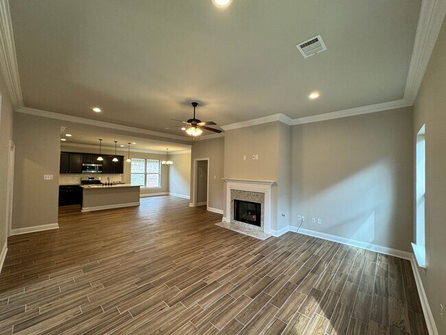 Building Photo - Half off the first Full Months rent! Gated...