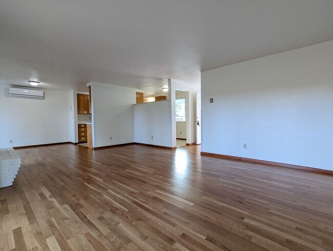 Foto del edificio - Great 3-Bedroom, 1.5-Bath Home In South Eugene!