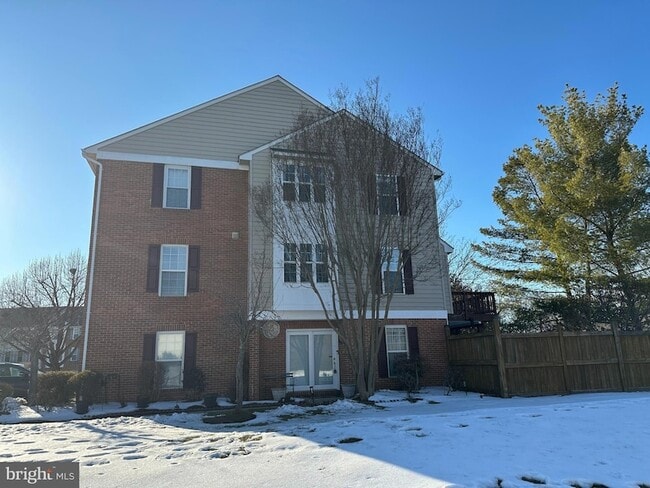 Photo - 4700 Warm Hearth Cir Townhome