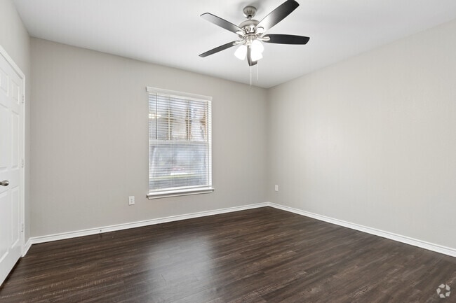 2BR, 2BA - 1,1872SF - Bedroom - The Remington
