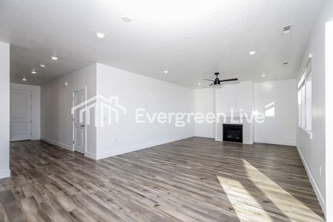 Building Photo - 15164 Cumulus Way