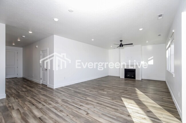 Foto del edificio - 15164 Cumulus Way