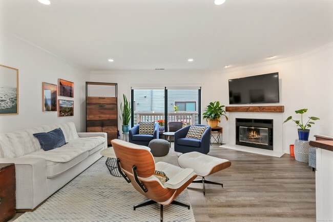 Foto del edificio - 3 Oakwood Ave