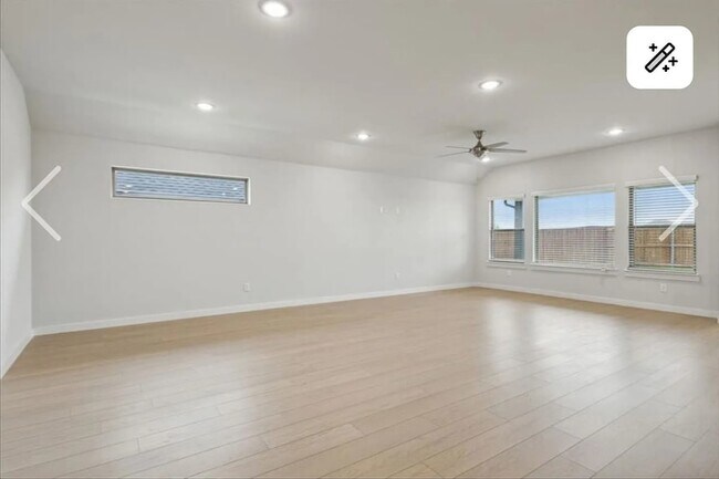 Foto del edificio - 361 Silver Spgs Ln