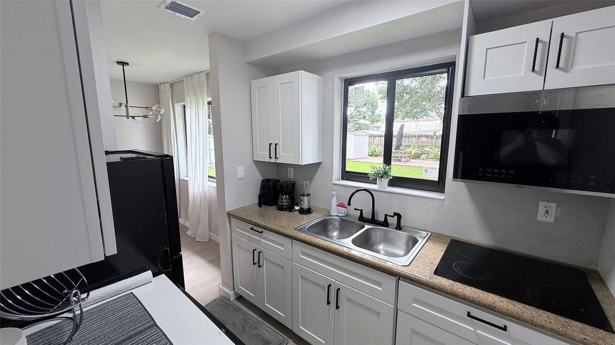 Foto principal - 433 NW 15th Way