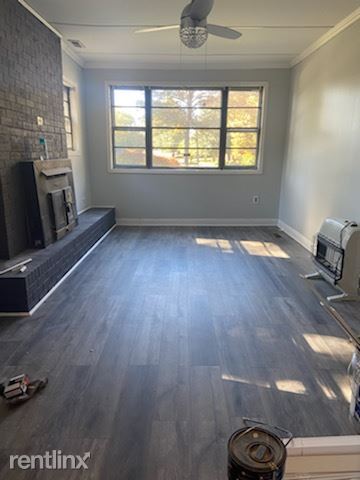Foto del edificio - 3 br, 1.5 bath House - 16 Blossom Dr