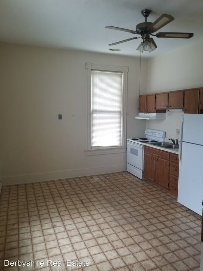 Building Photo - 522 Euclid Ave