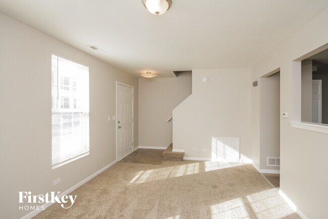 Building Photo - 651 Serendipity Dr