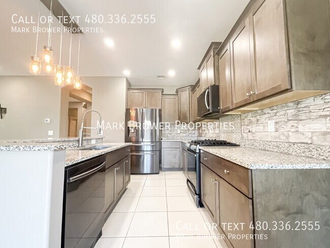 Building Photo - 679 W Mangrove Rd
