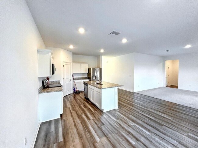 Foto del edificio - 35283 Daisy Meadow Loop