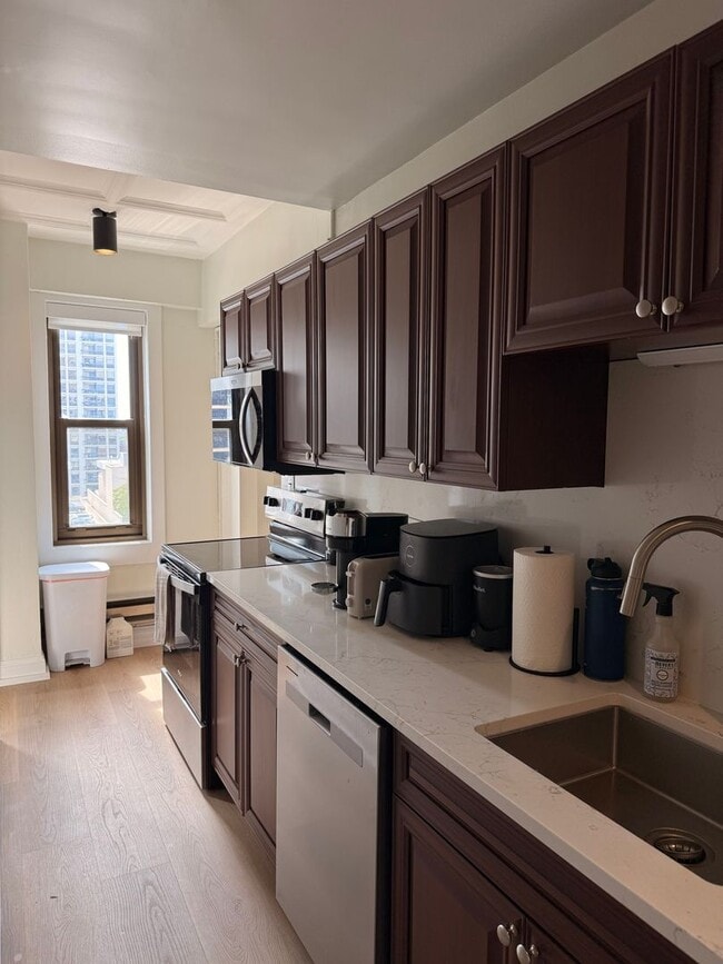 Interior Photo - The Archer
