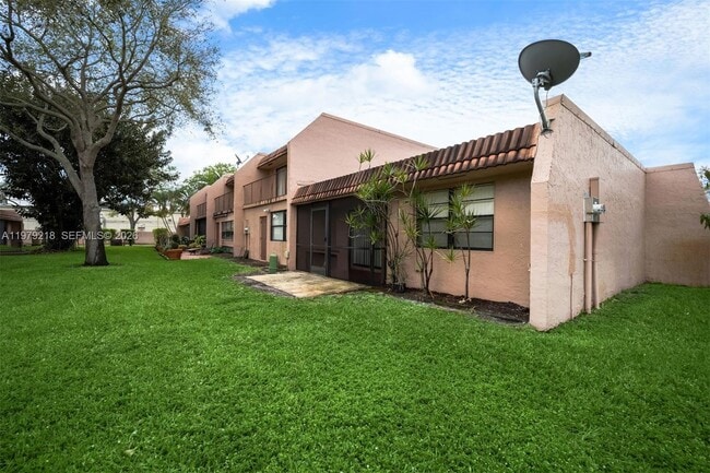 Building Photo - 35 Cortez Way