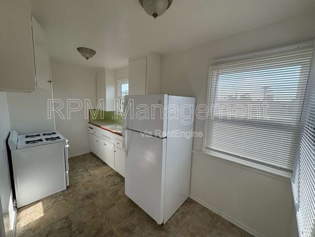 Foto del edificio - 124 S Park View St