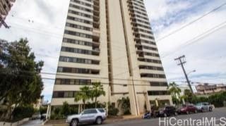 Building Photo - 1571 Piikoi St