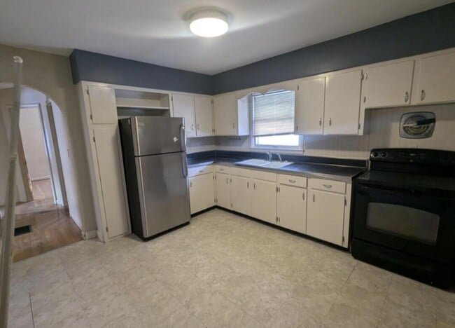 Building Photo - 303 Caudill Ave