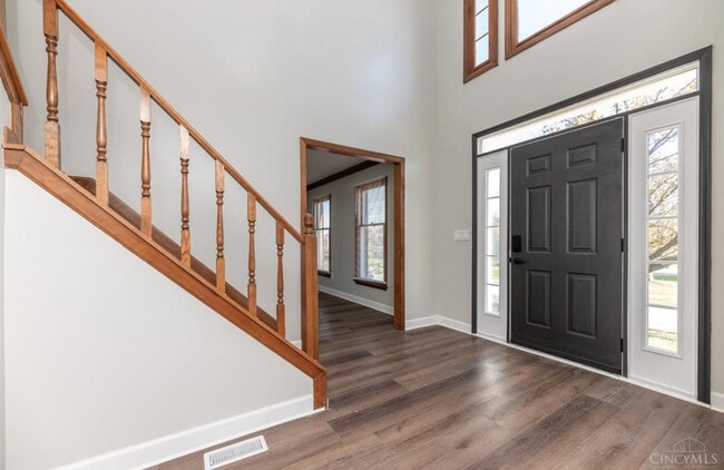 Building Photo - 8237 Eagle Ridge Dr