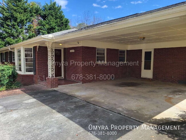 Building Photo - 3009 Caldwell Rd NE