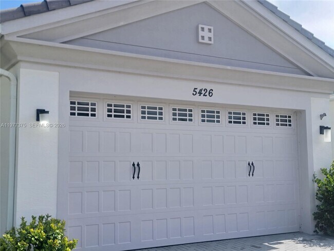 Foto del edificio - 5426 Pecan Dr