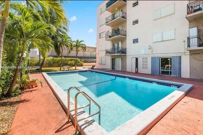 Foto del edificio - 3640 NW 9th St