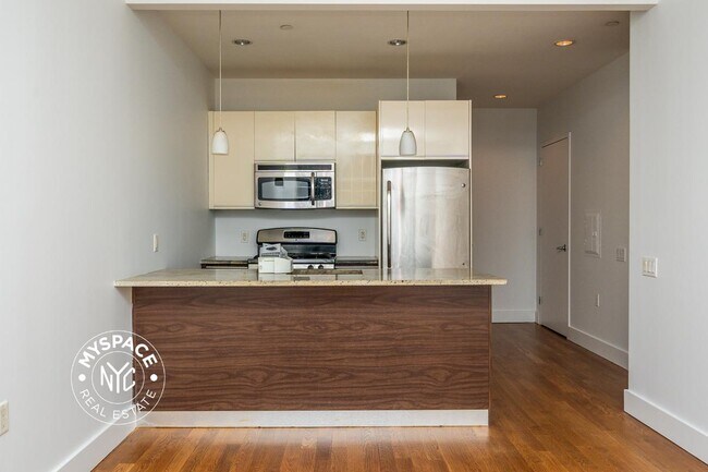 Foto del edificio - 836 Bergen St