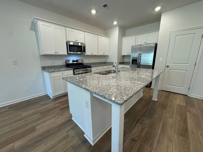 Building Photo - 2805 Habibi Ct