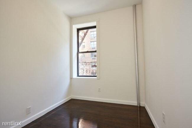 Building Photo - 2 br, 1 bath Apartment - 304 E 62 14 Unit 14