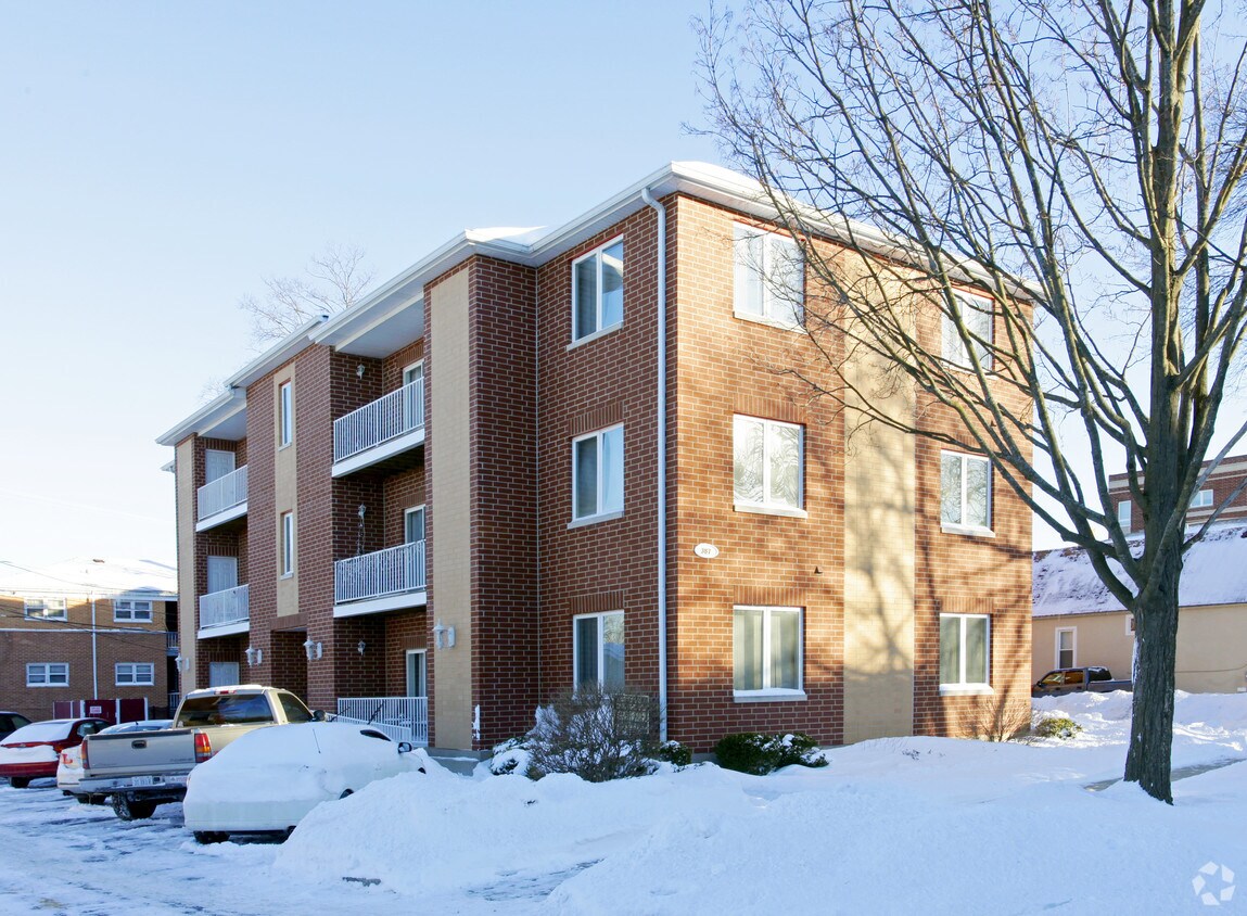 Building Photo - D.W Alles LLc