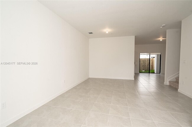 Foto del edificio - 270 SW 159th Pl