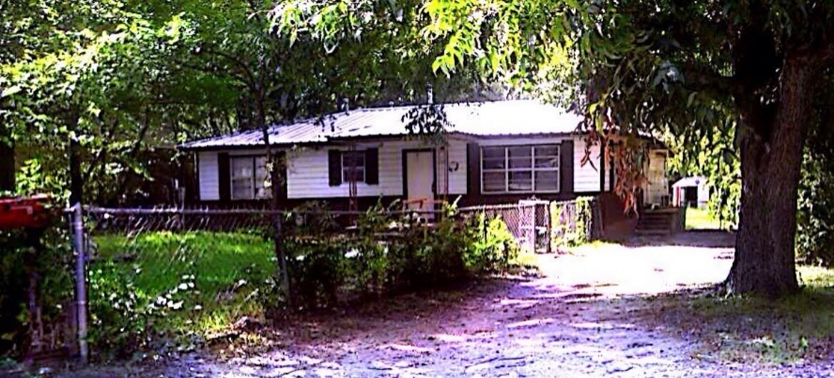 Primary Photo - 805 E Wynnewood Ave