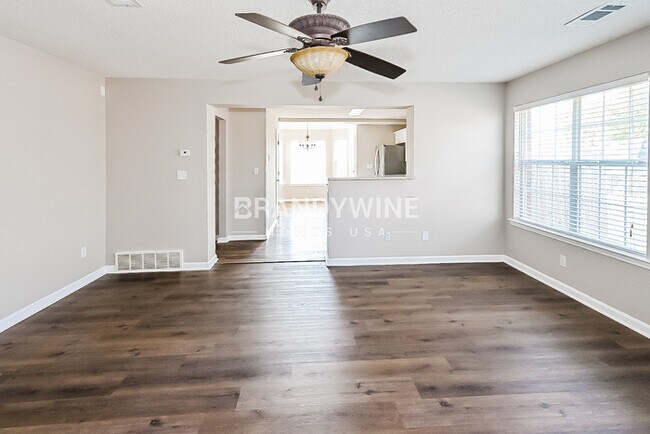 Building Photo - 5363 Waterdance Dr