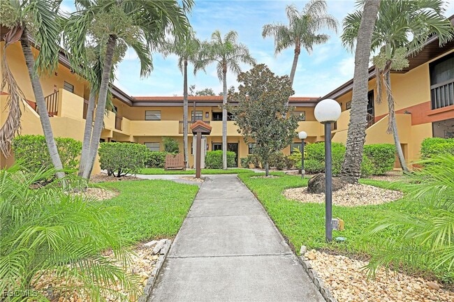 Building Photo - 6120 Whiskey Creek Dr